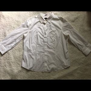 Women’s White Wrinkle Resistant Button Down Shirt
